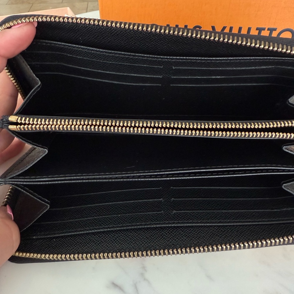 SOLD Louis Vuitton Limited Edition Game On Zippy Wallet - Multicolor - Picture 7 of 8